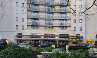 kemewahan hotel the dorchester london